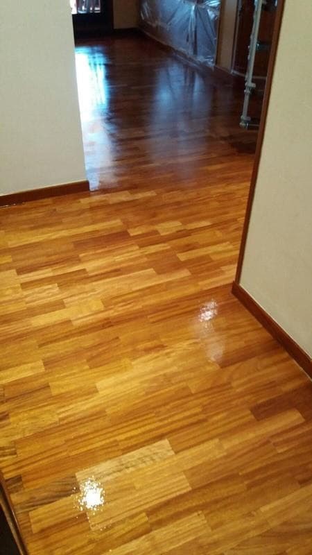 Consejos para quitar las manchas y los arañazos del parquet