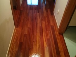 LIJADO Y BARNIZADO DE PARQUET