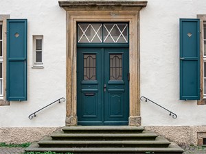 Puertas de entrada de madera: seguridad y bienvenida para su hogar